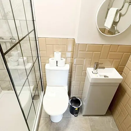 The Willow - 20 Apartment Bristol